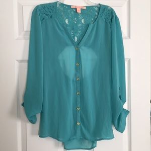 Junior’s button down with cute keyhole back